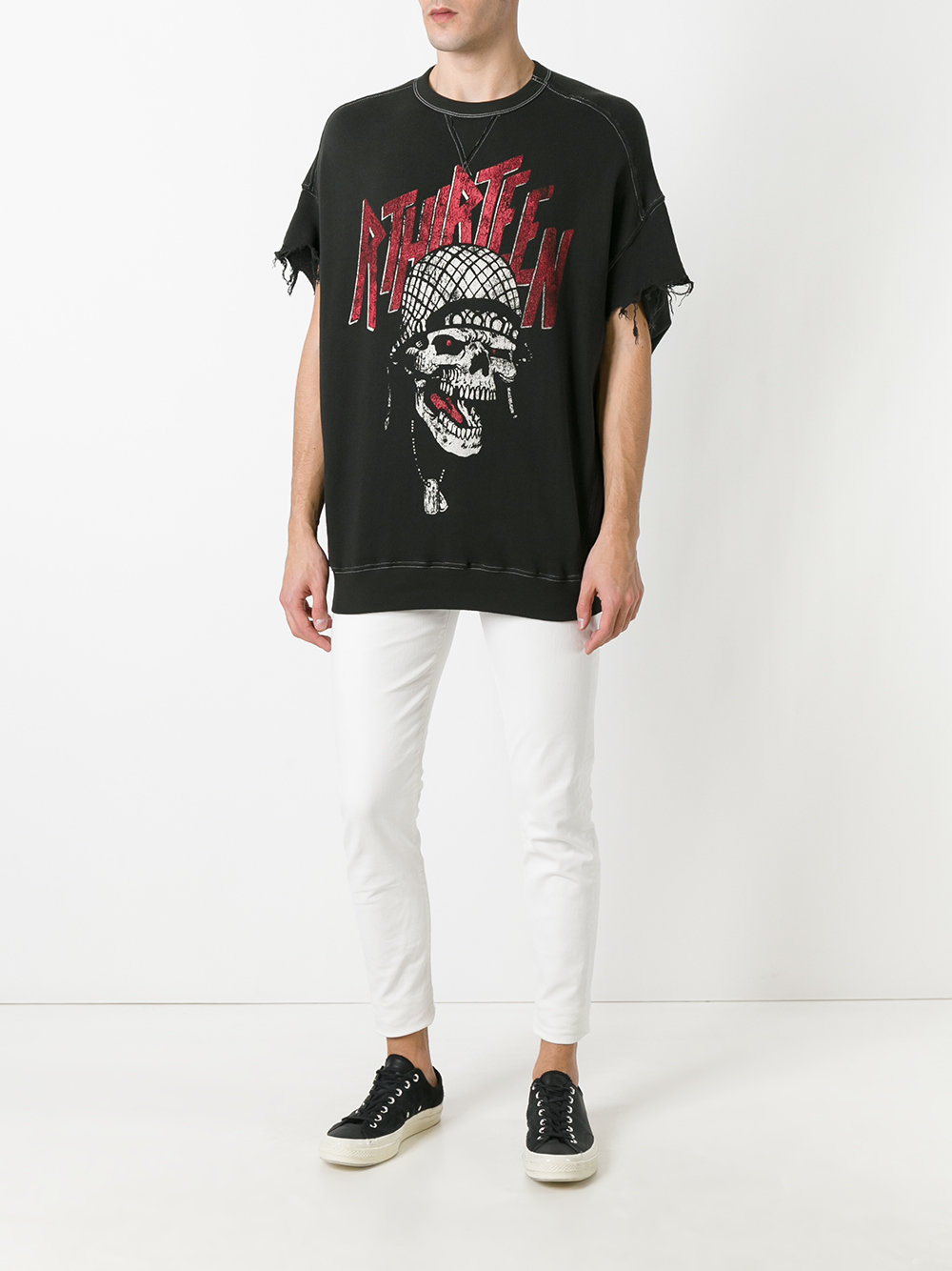skull print shortsleeved sweatshirt