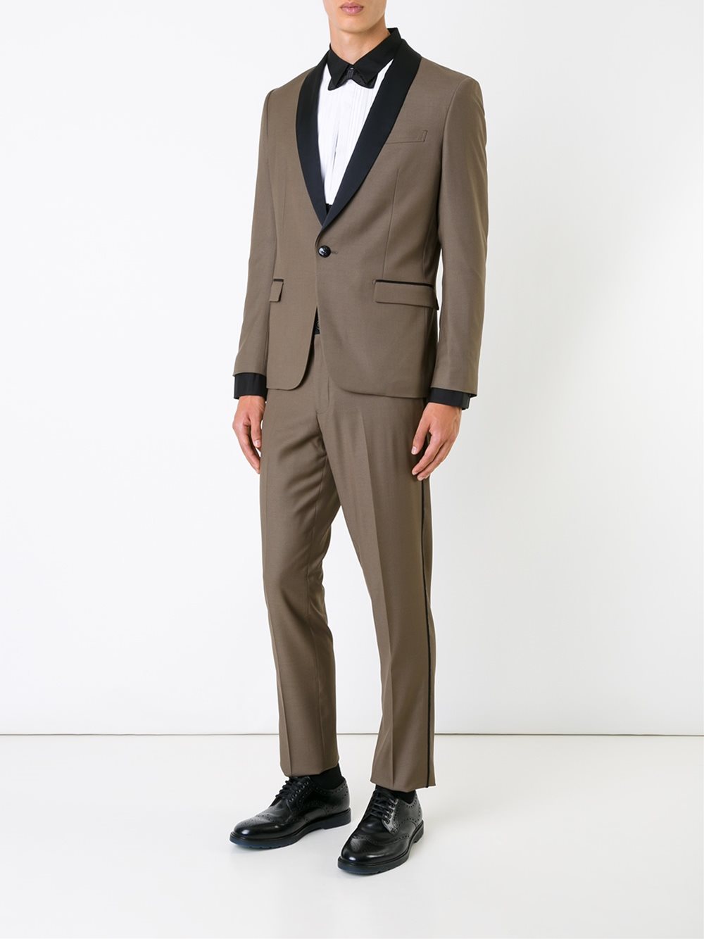 披肩翻领西装夹克