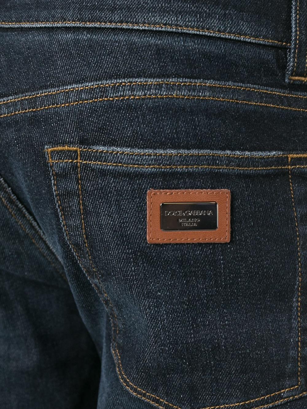 slim fit jeans