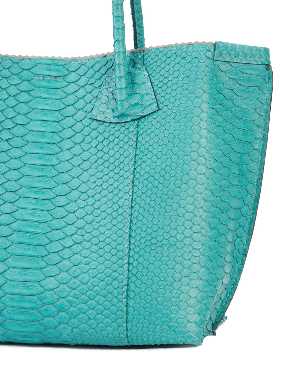 textured tote bag