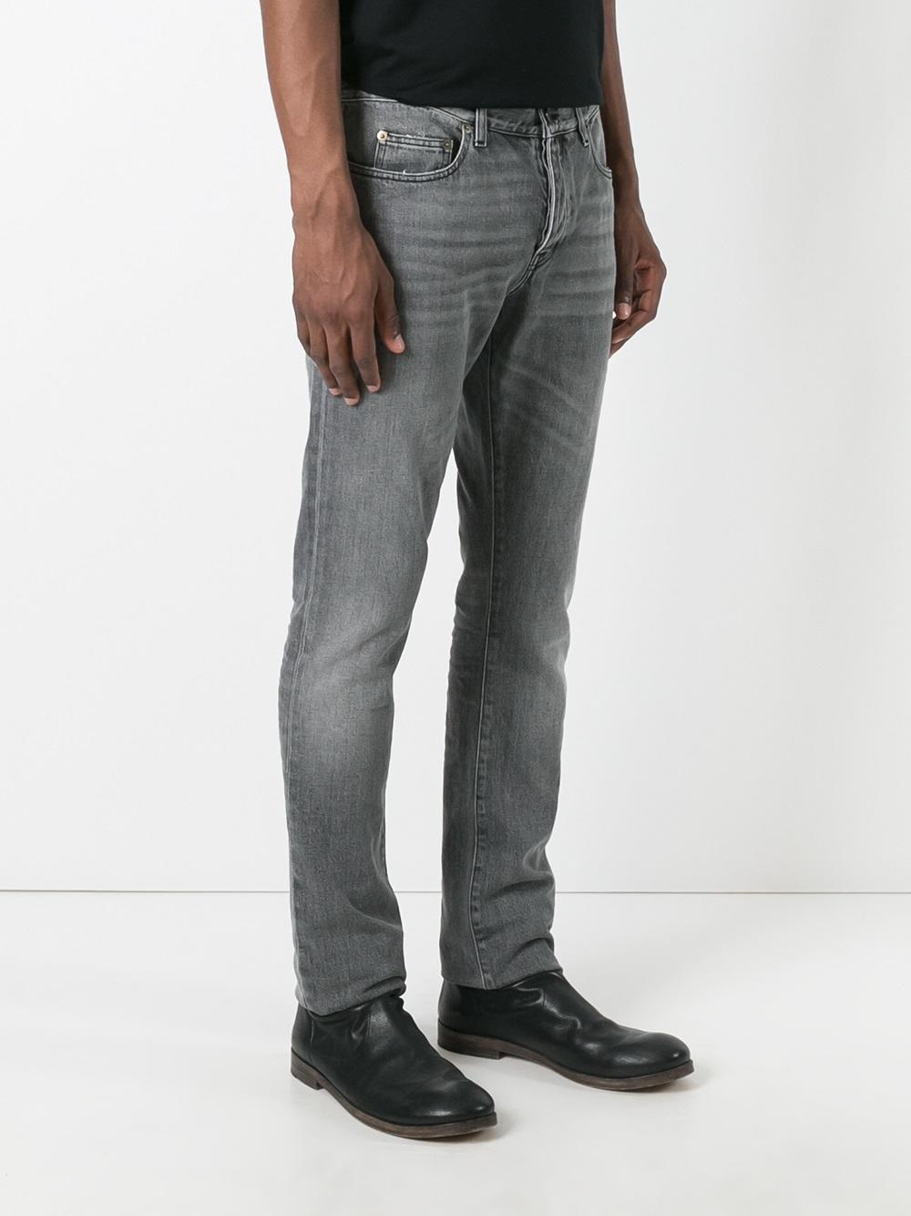 slim fit jeans