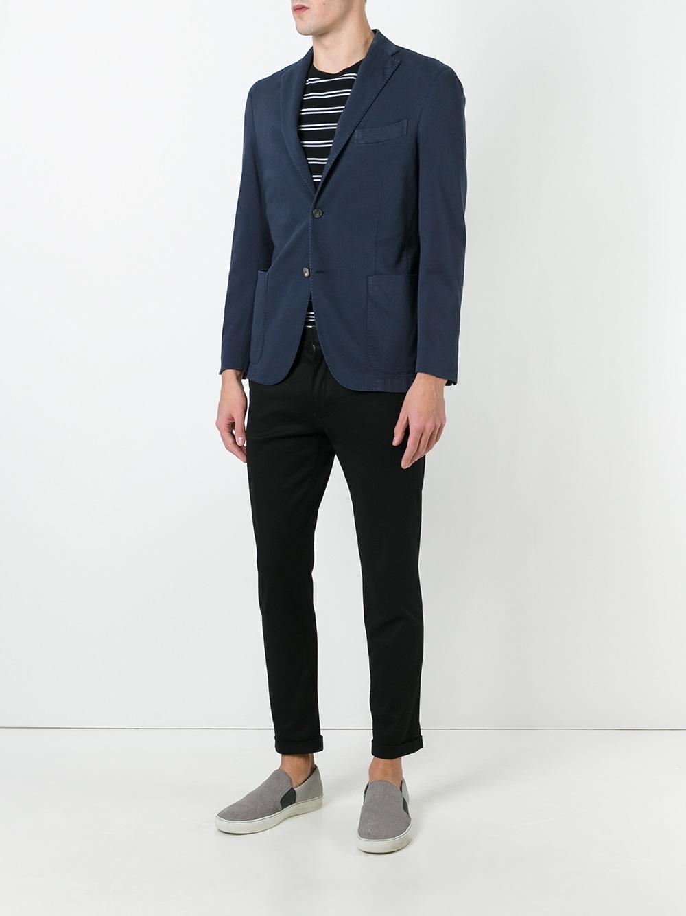 three button blazer 