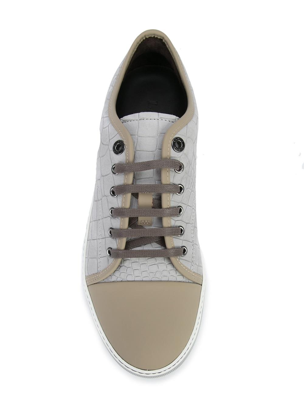 lace-up sneakers 