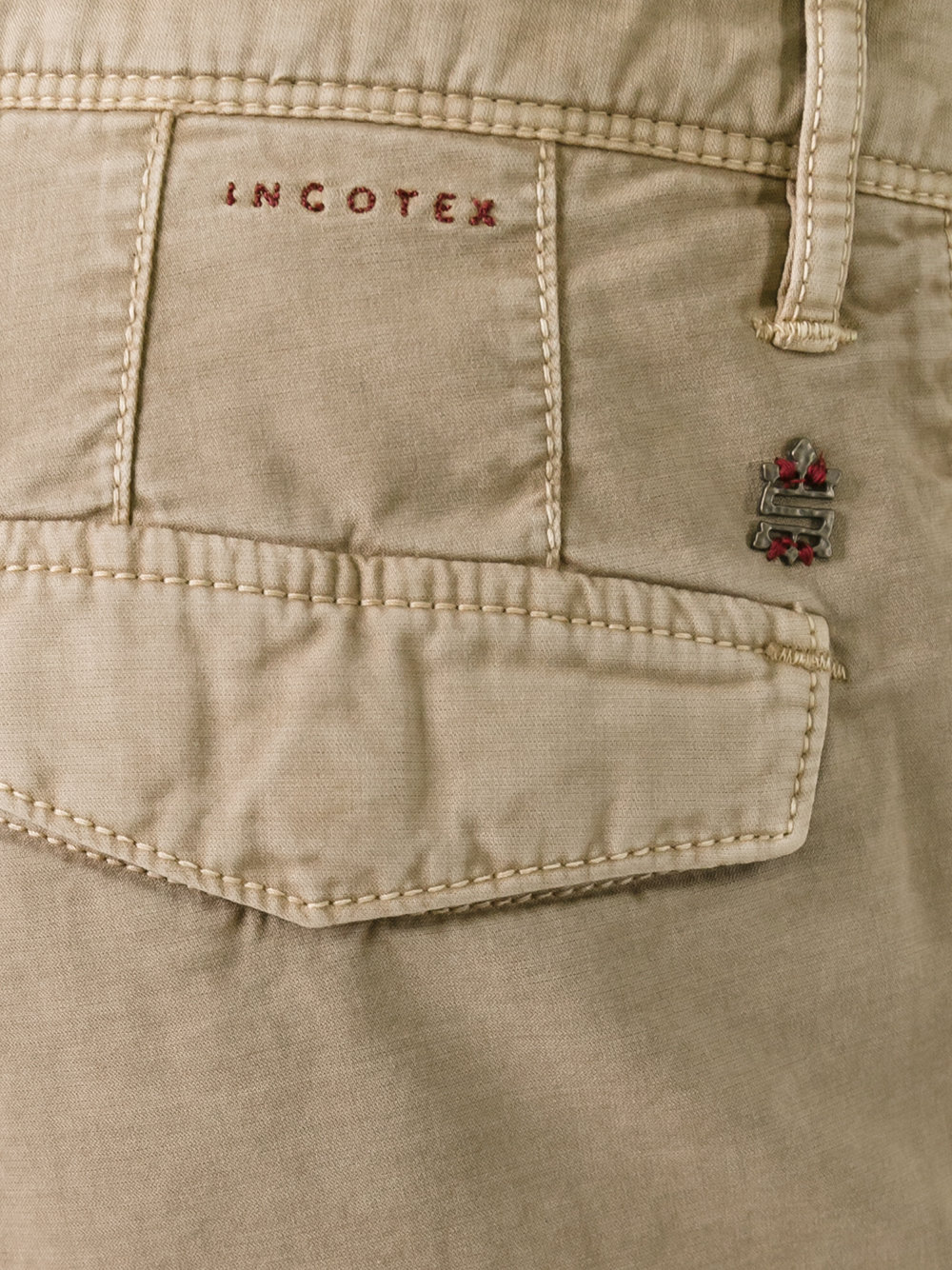 flap pocket shorts