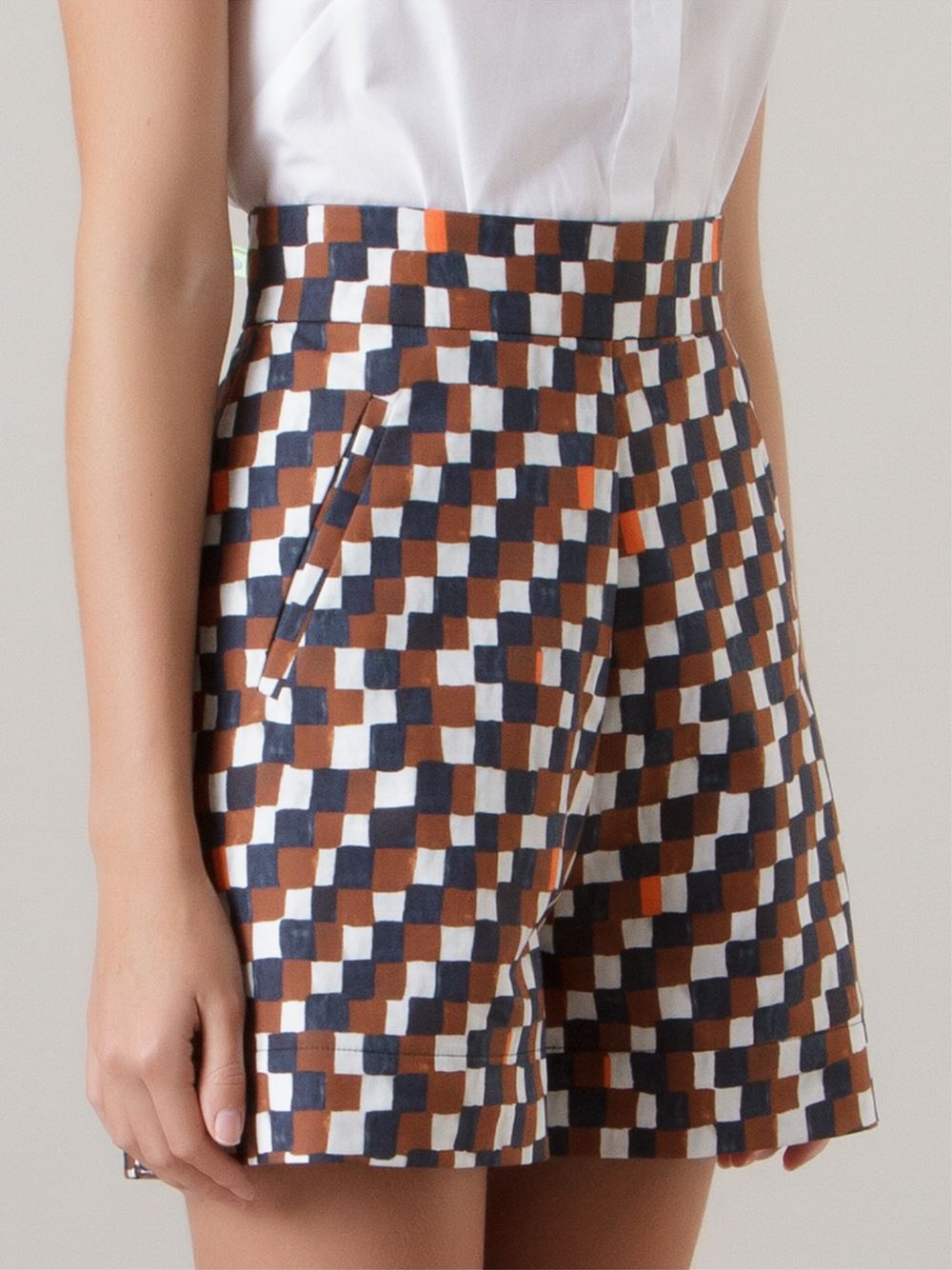 geometric print high-waisted short