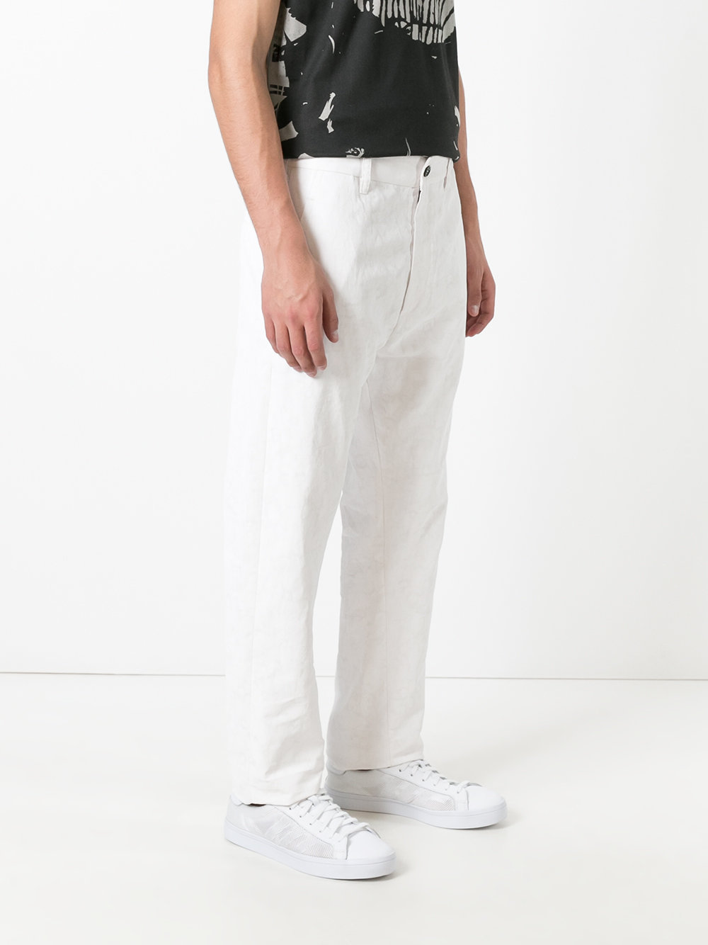 straight-leg trousers 