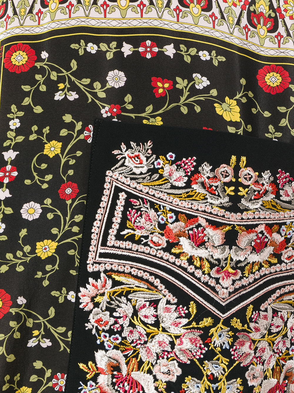 floral embroidered detail T-shirt