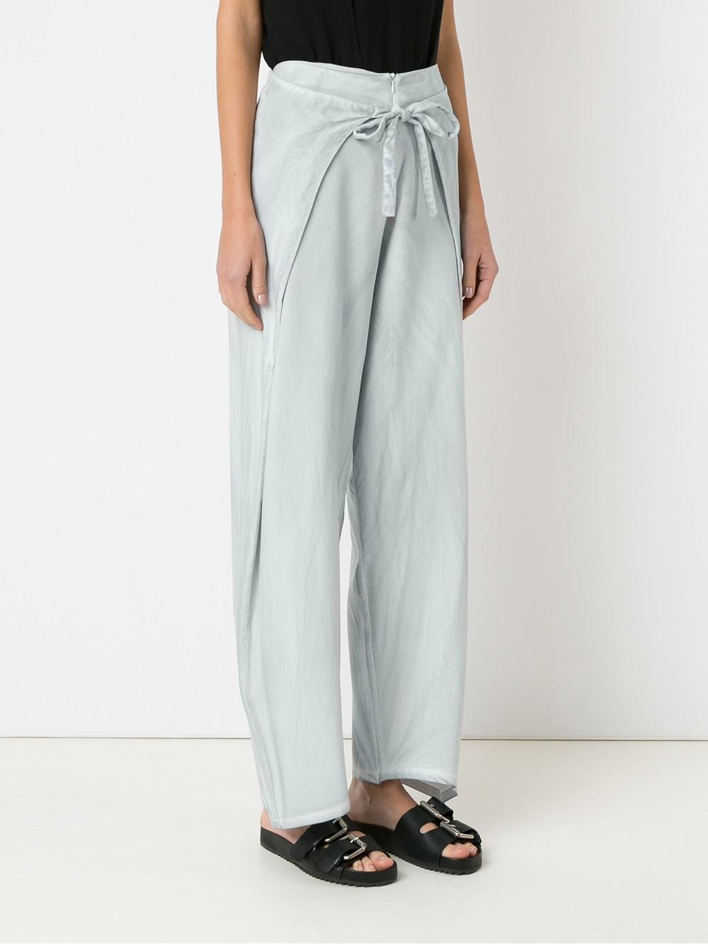 mid rise trousers