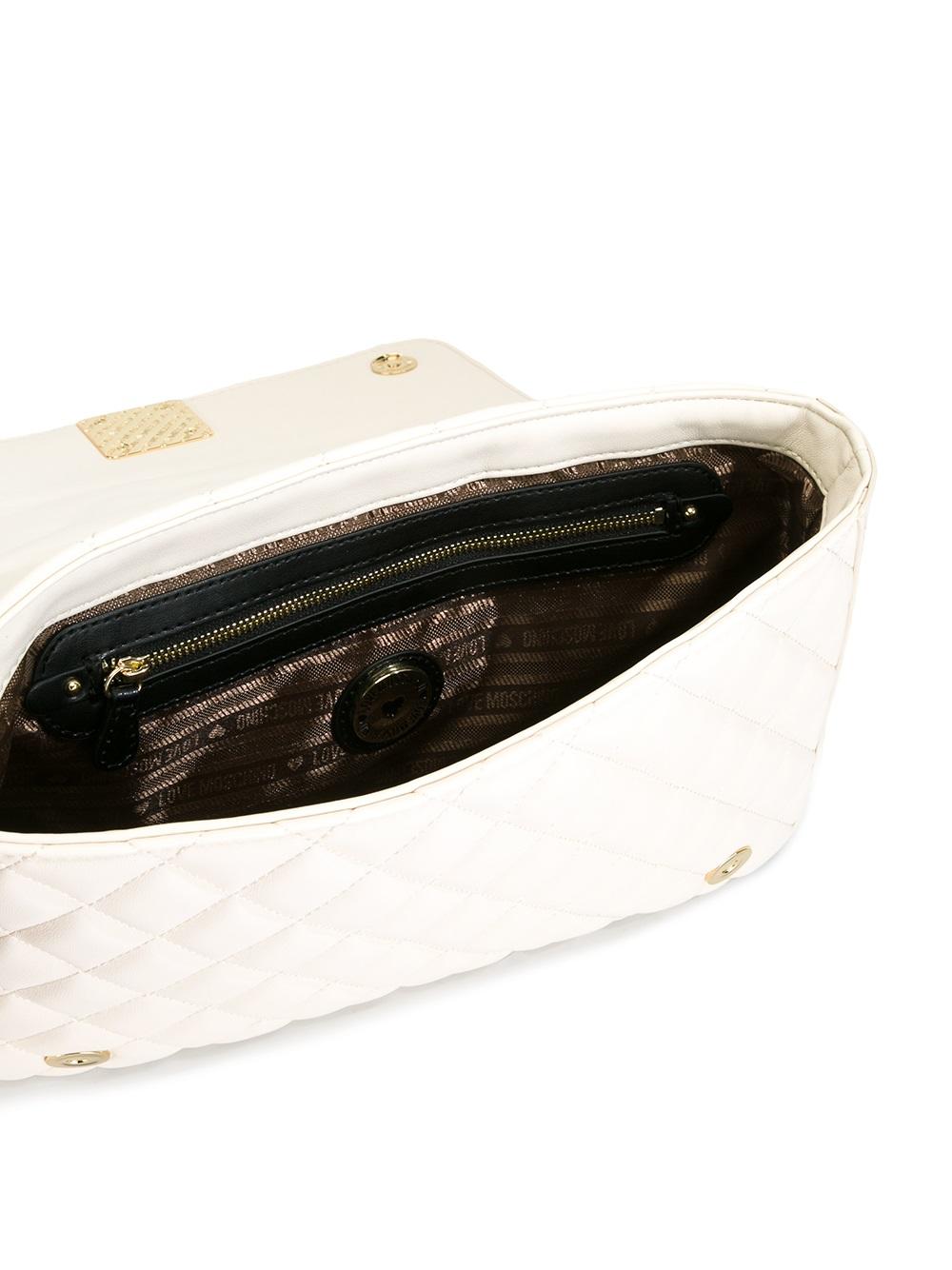 chain strap shoulder bag