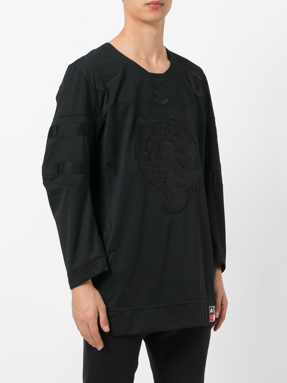 tiger patch top 