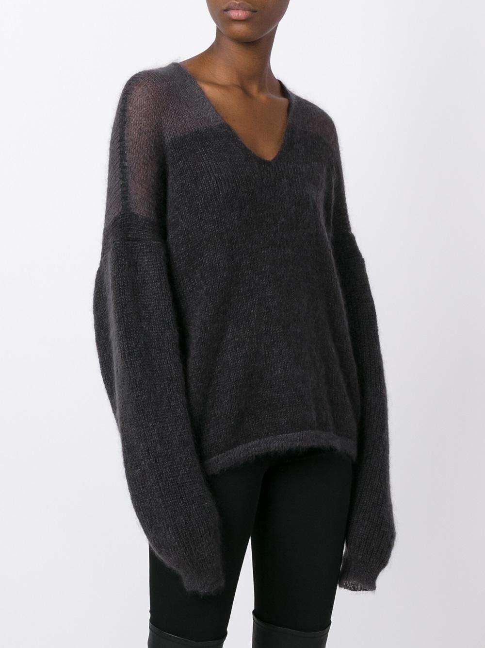 V-neck loose-fit jumper