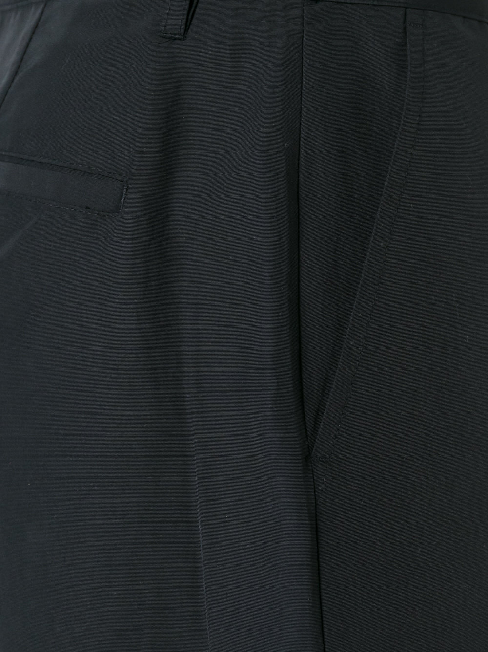 wide-leg trousers 