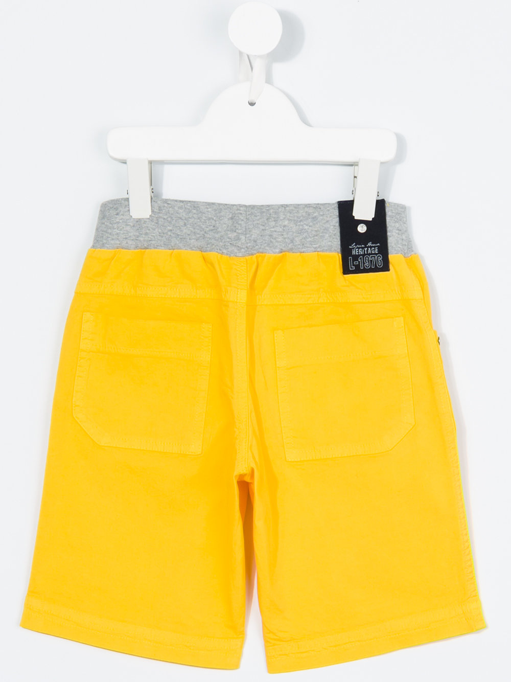 contrast waistband shorts