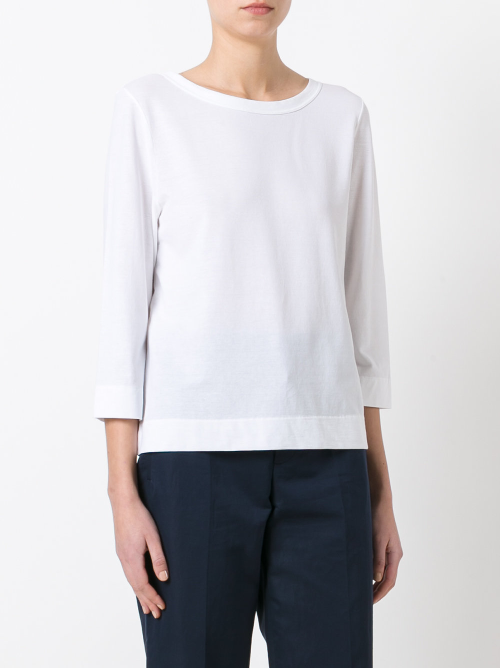 three-quarters sleeve T-shirt