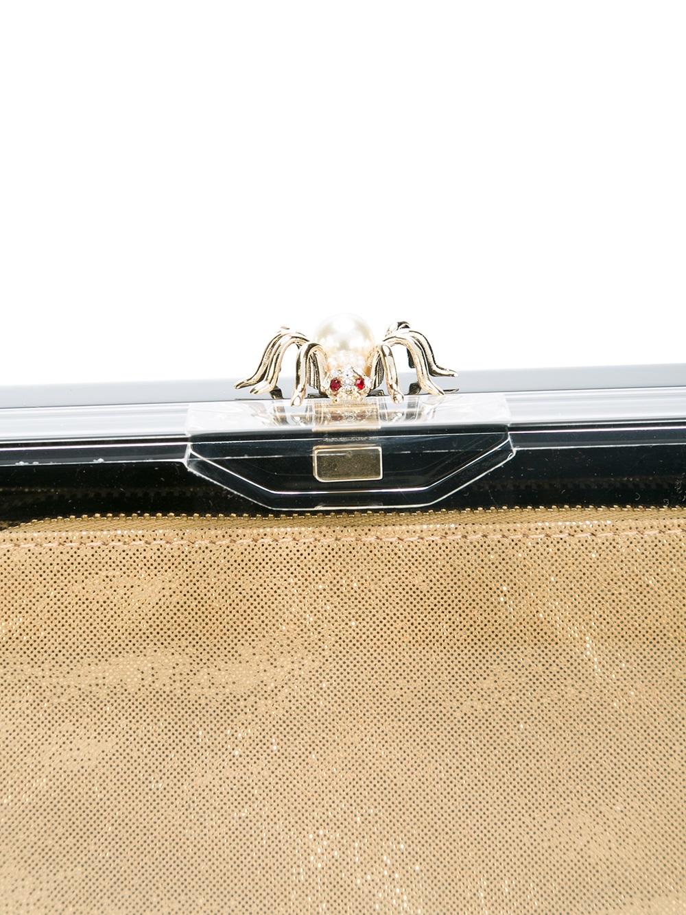 'Penelope' clutch