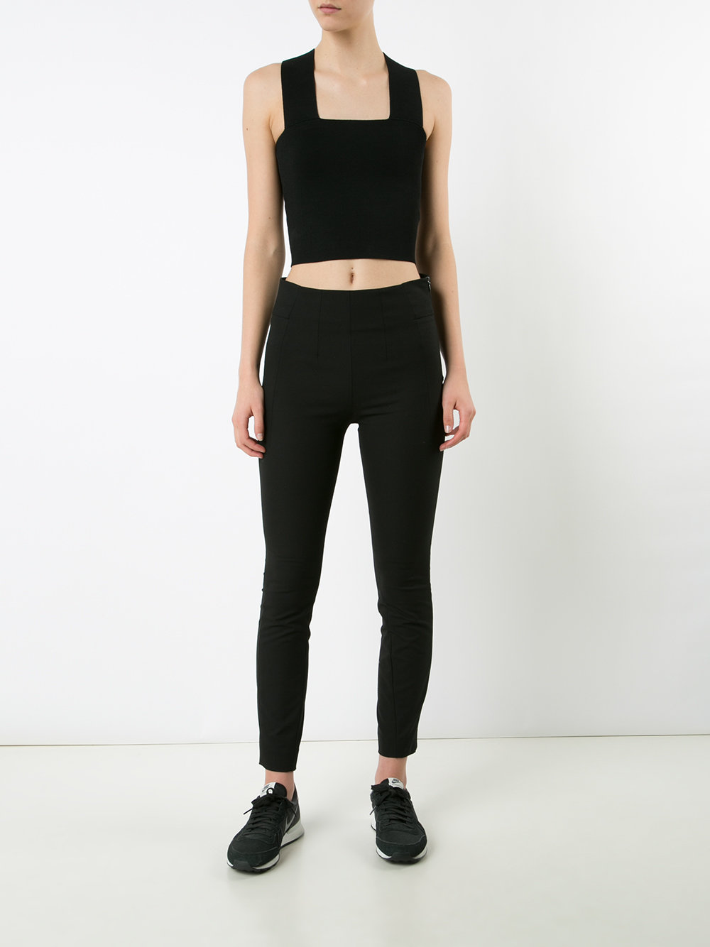 slim-fit cropped tank