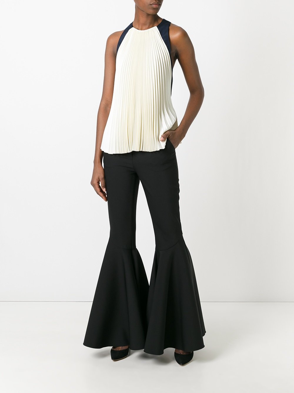 sleeveless pleated blouse