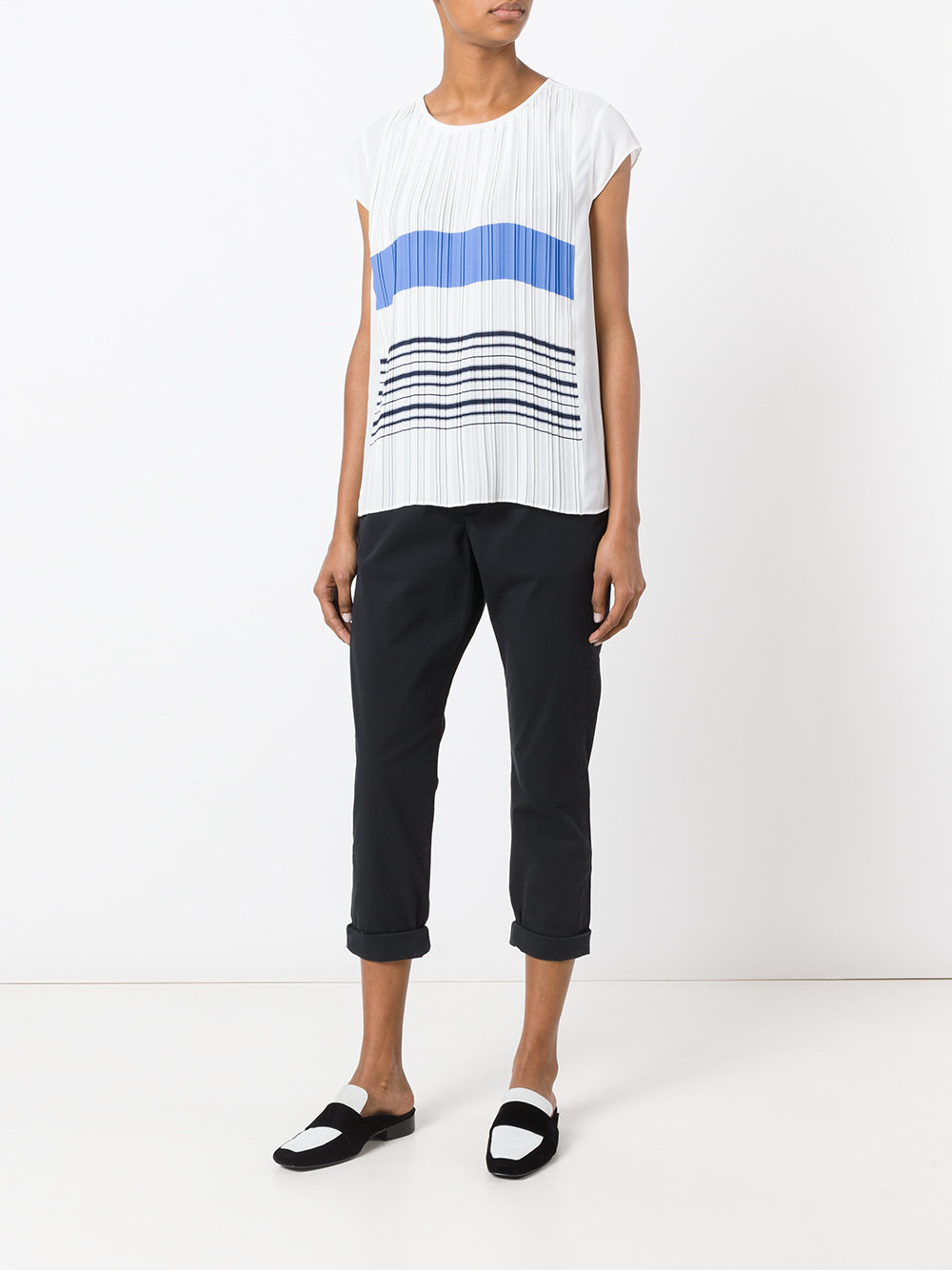 folded hem cropped trousers