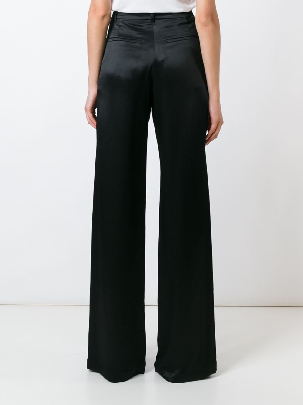 wide leg trousers