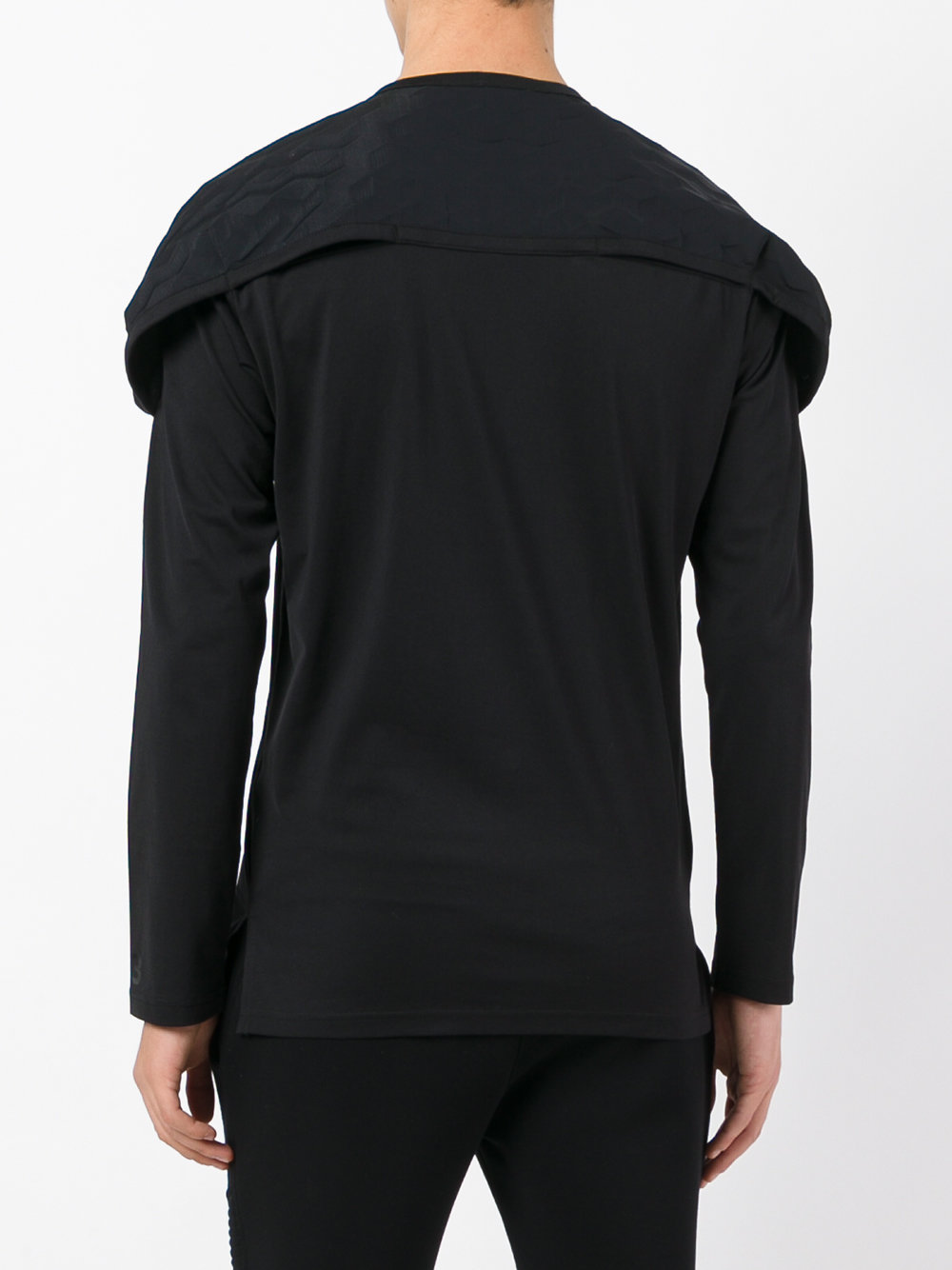 structured shoulder T-shirt