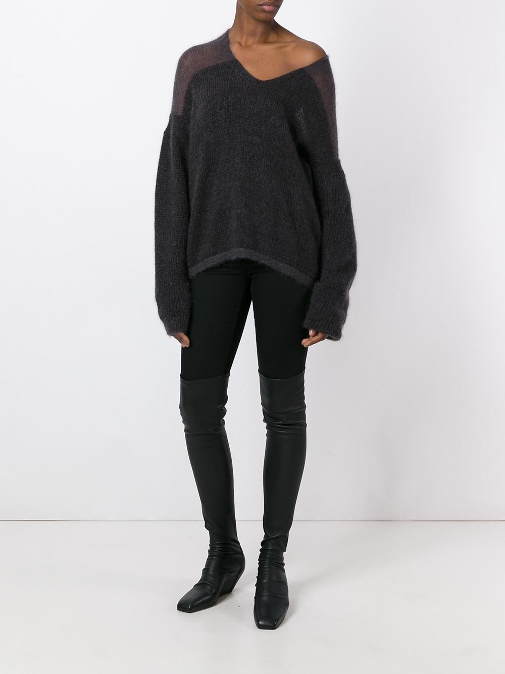 V-neck loose-fit jumper