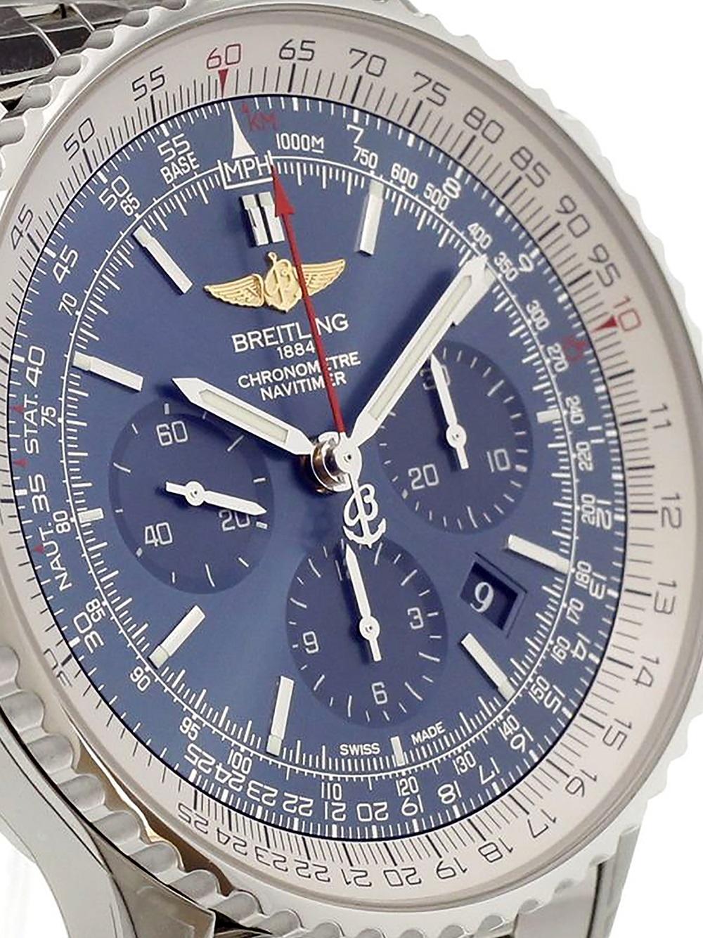 'Navitimer 01' analog watch