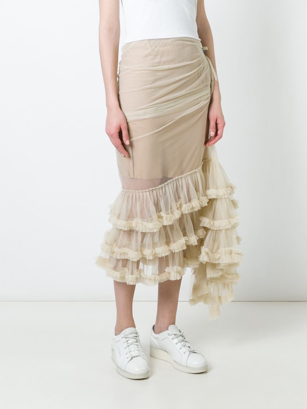 长款薄纱半身裙