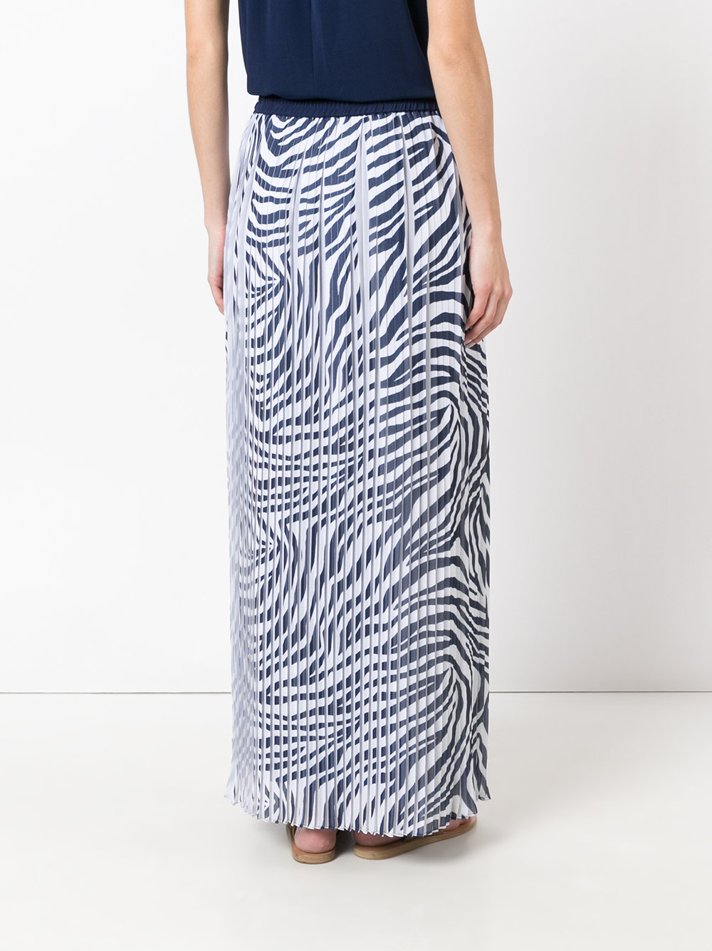 pleated maxi skirt 
