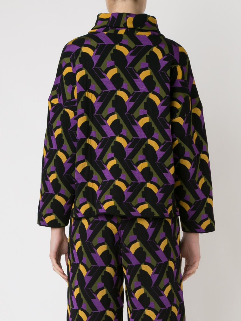 turtle neck pattern knit blouse