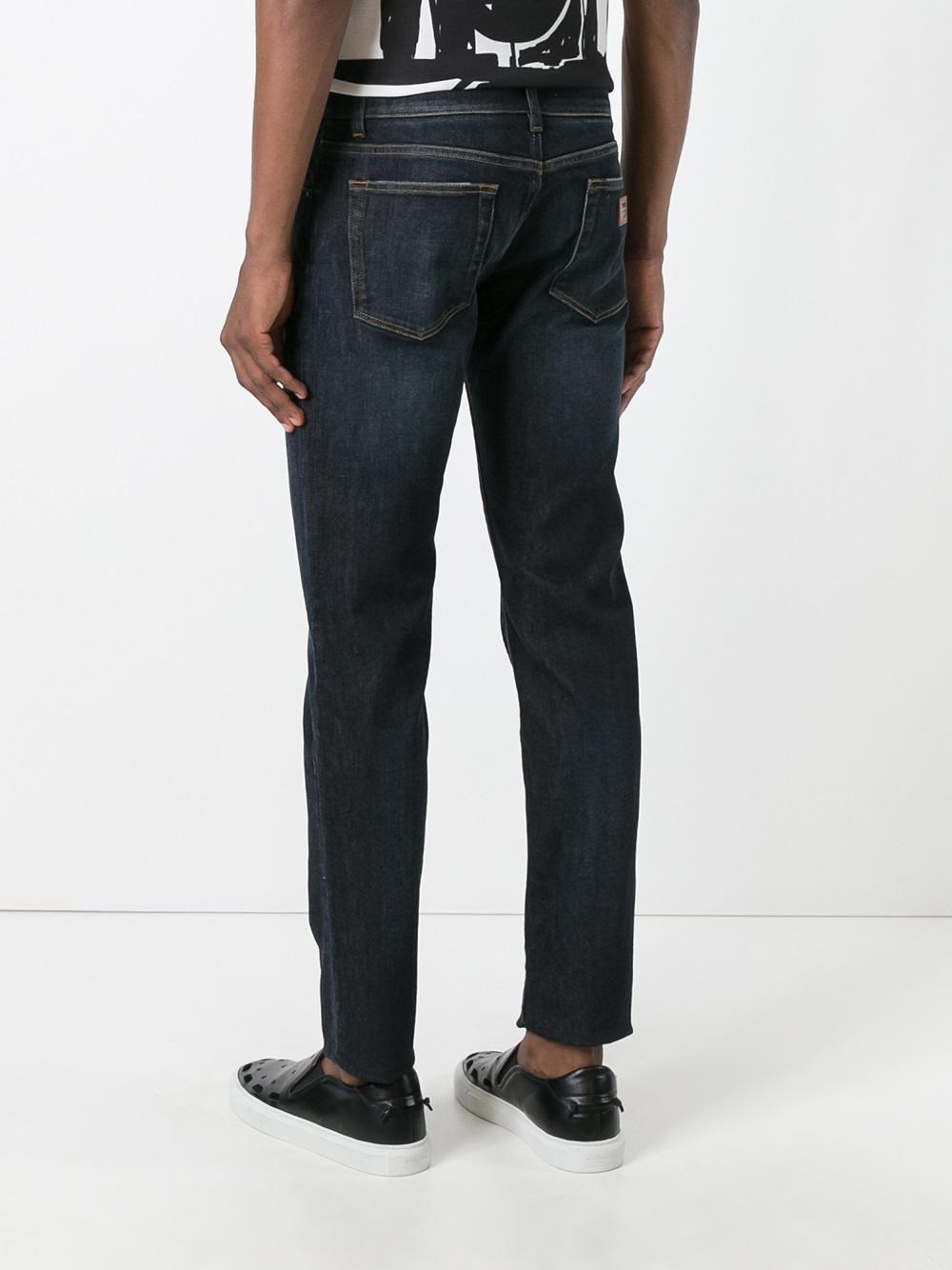 slim fit jeans