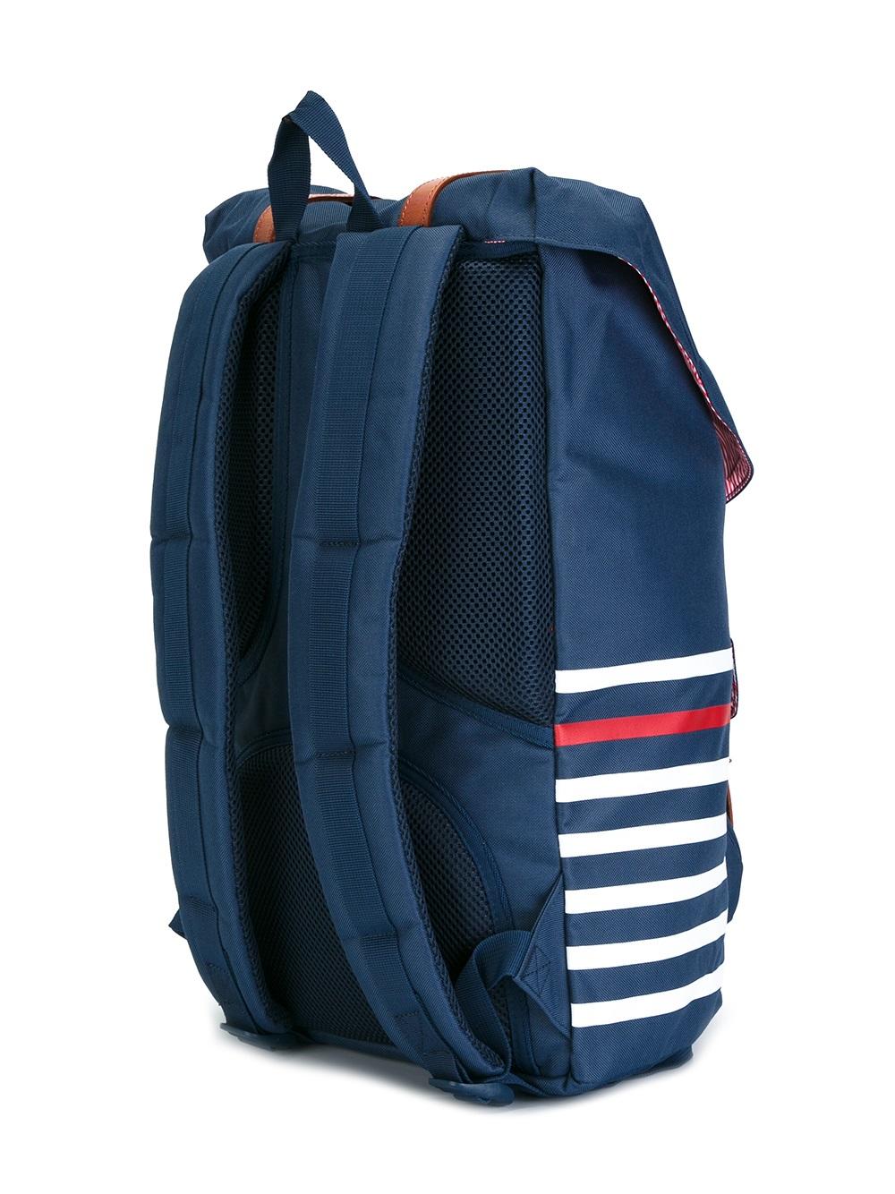 double strap fastening backpack