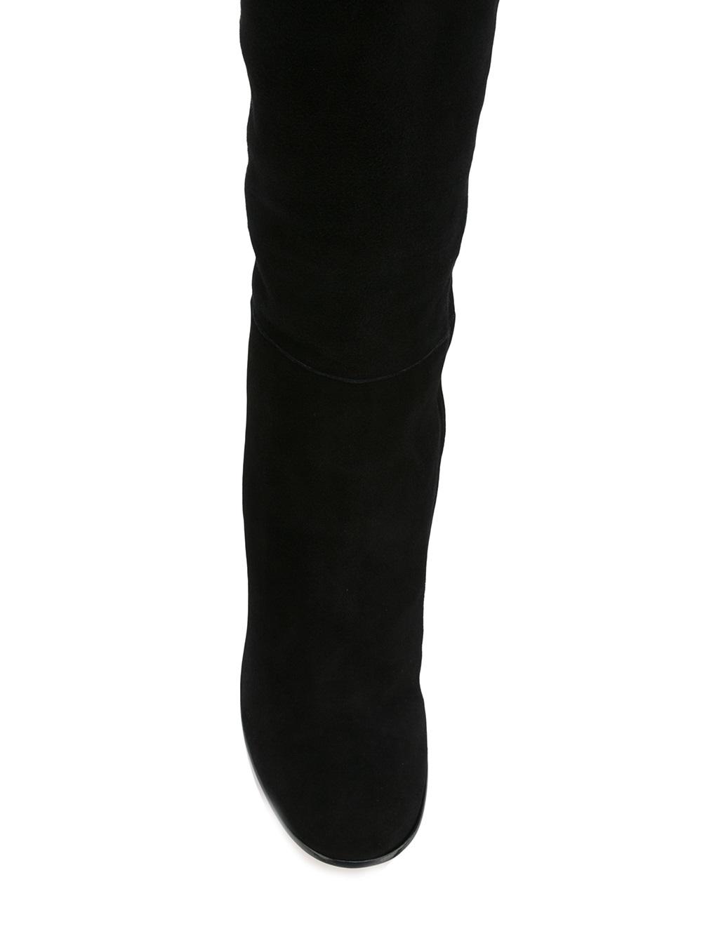 lace-up detailing boots