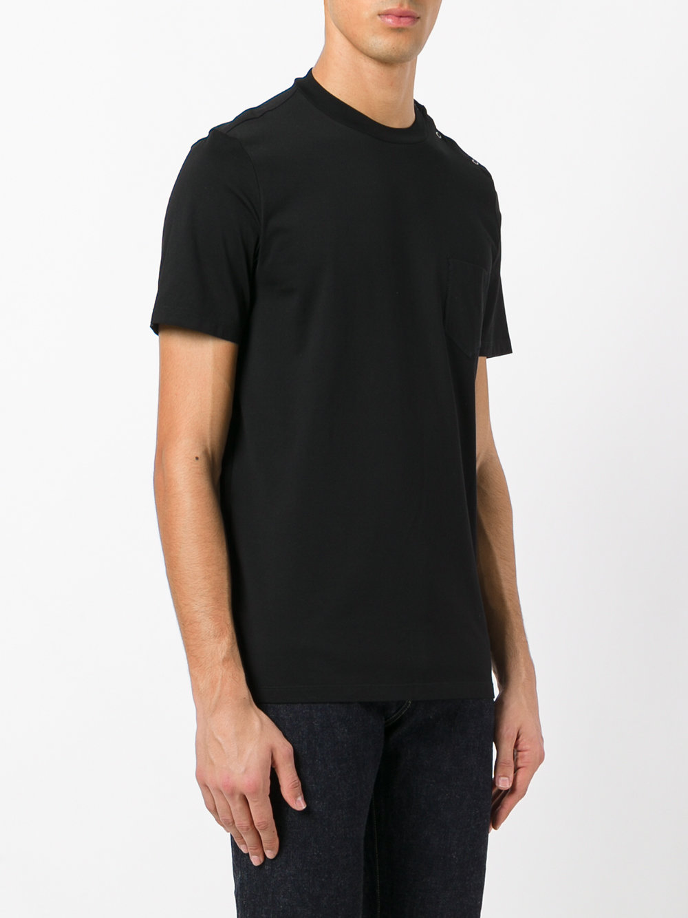 snap button closure T-shirt