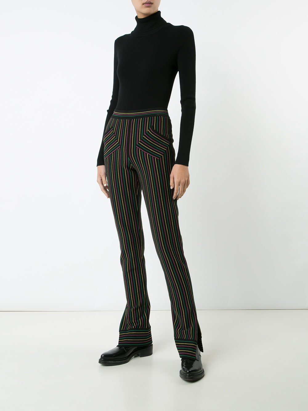 striped trousers 