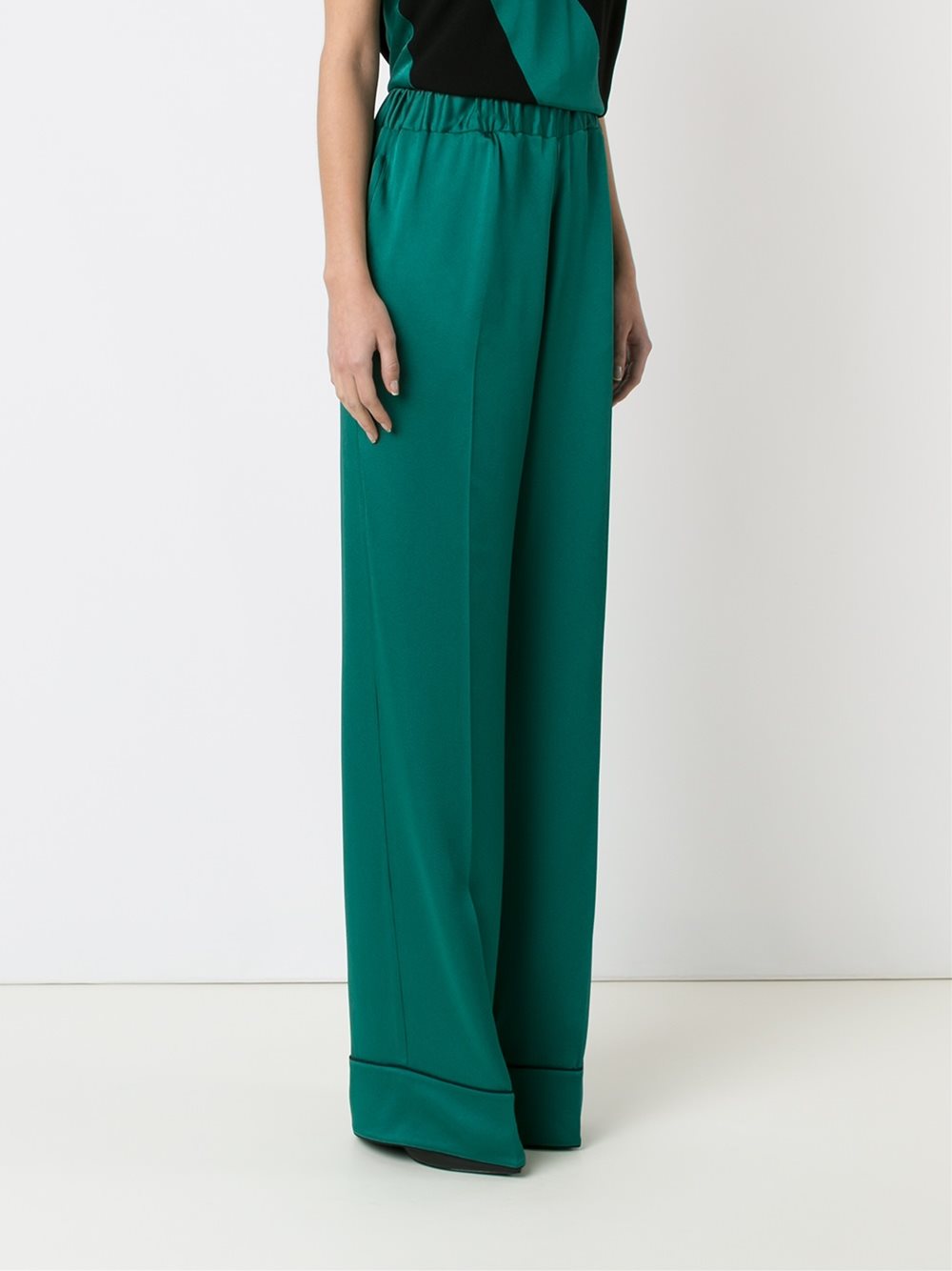 straight leg trousers