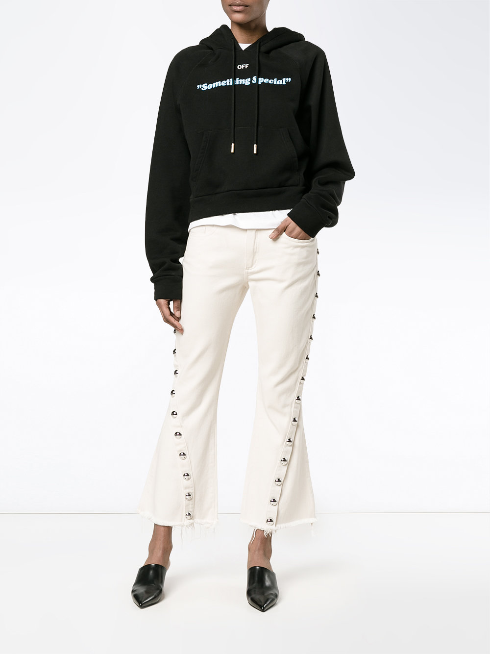 Capri buttoned jeans