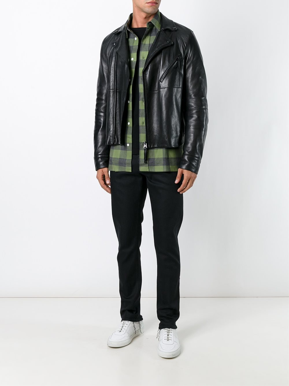 tapered jeans