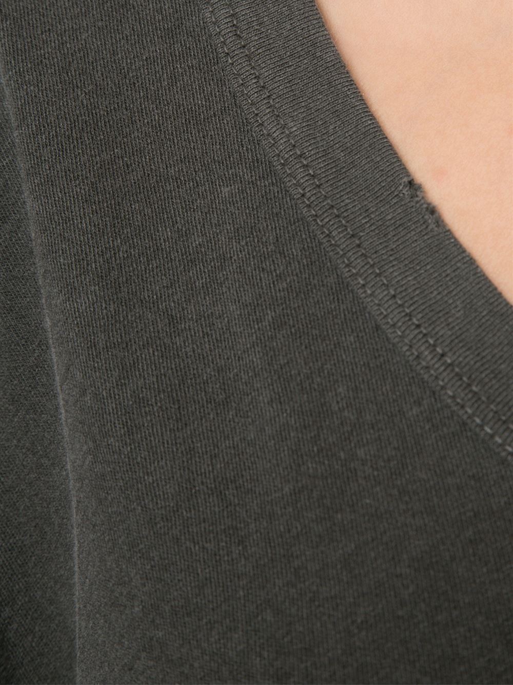 'The U-neck'T恤