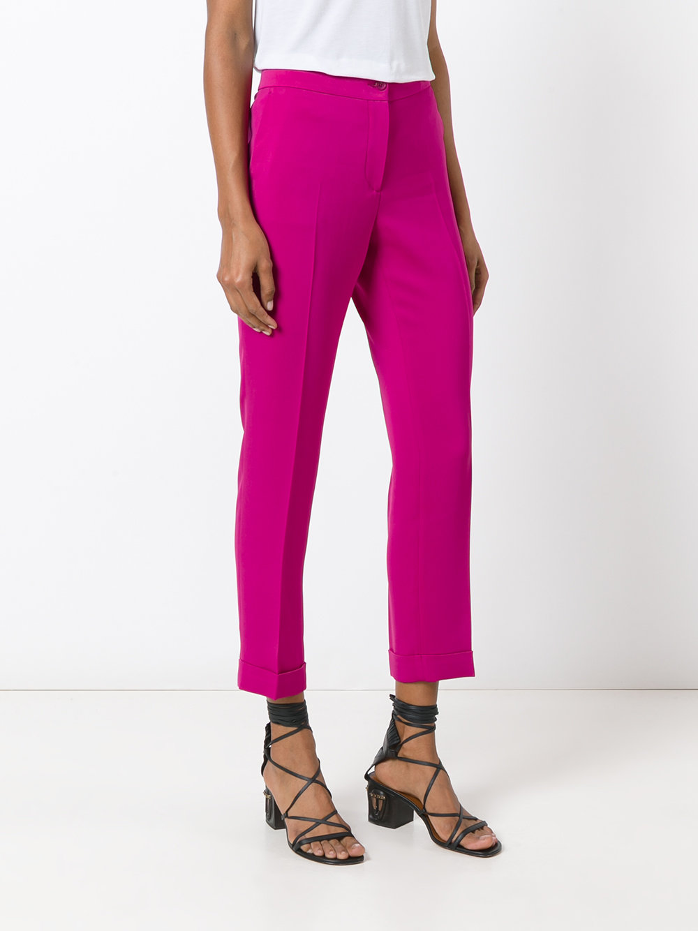straight trousers 