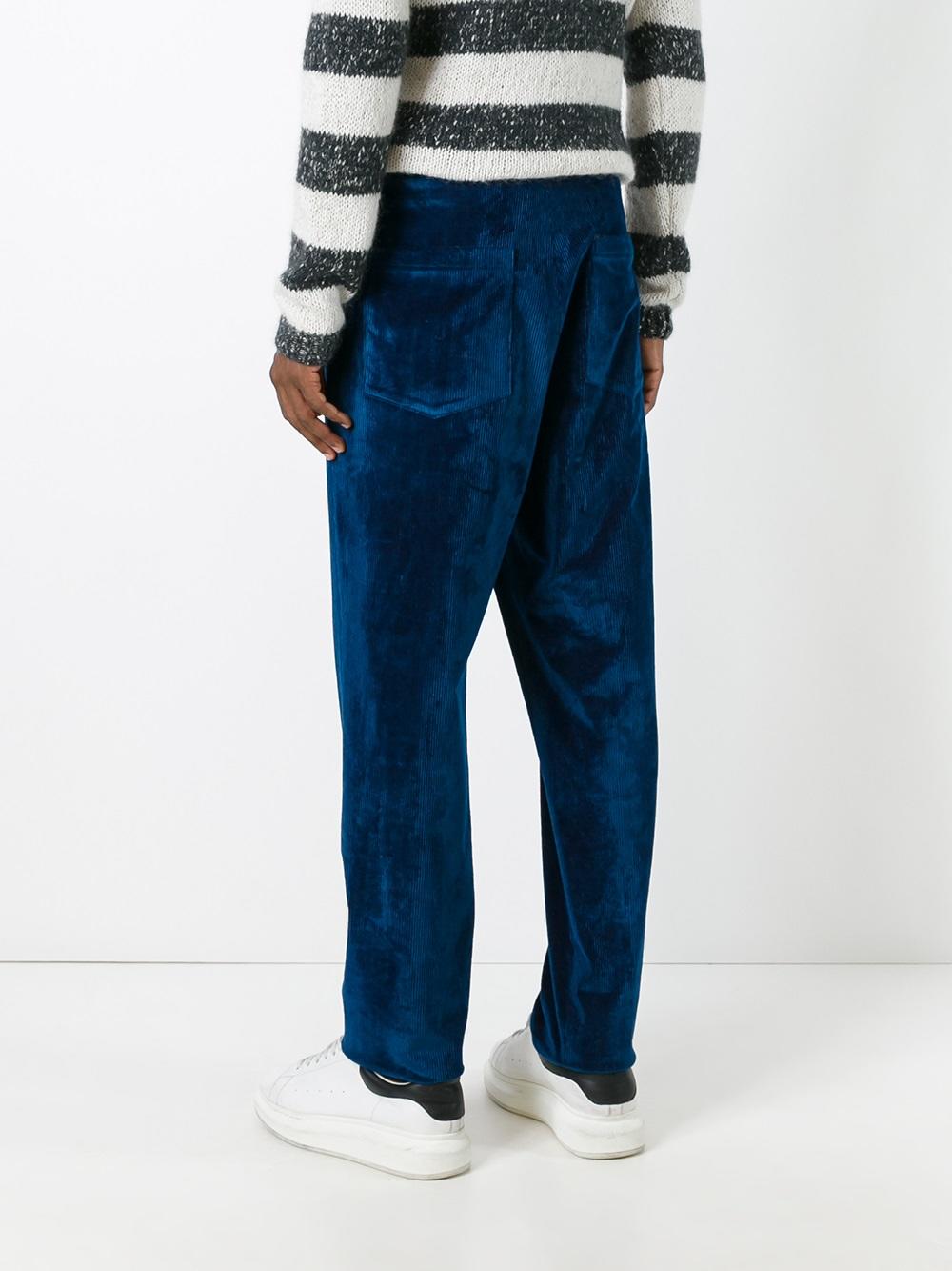 patch pockets pants 