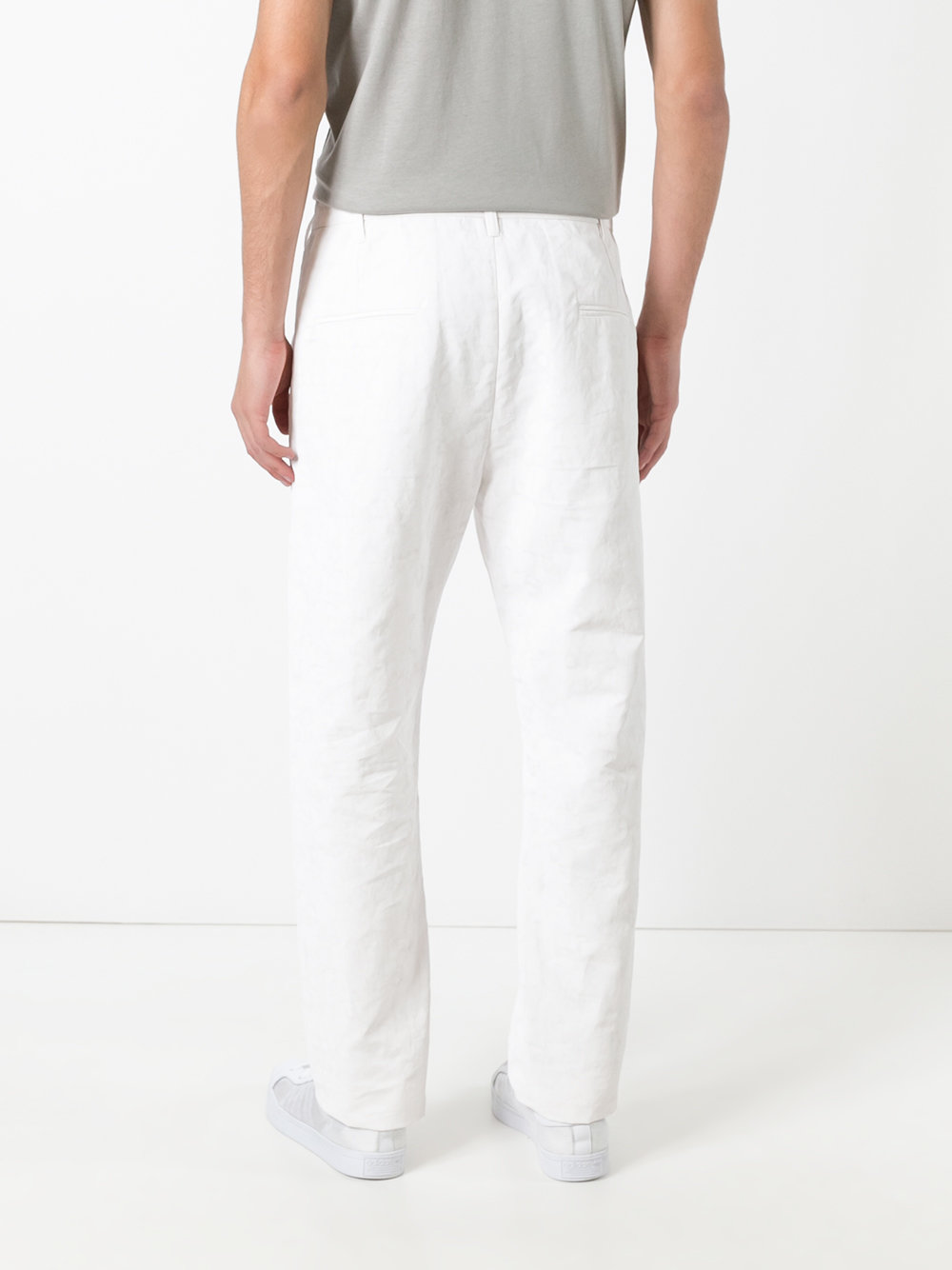 straight-leg trousers 