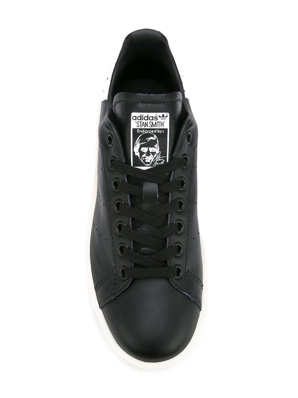 lace up trainers 