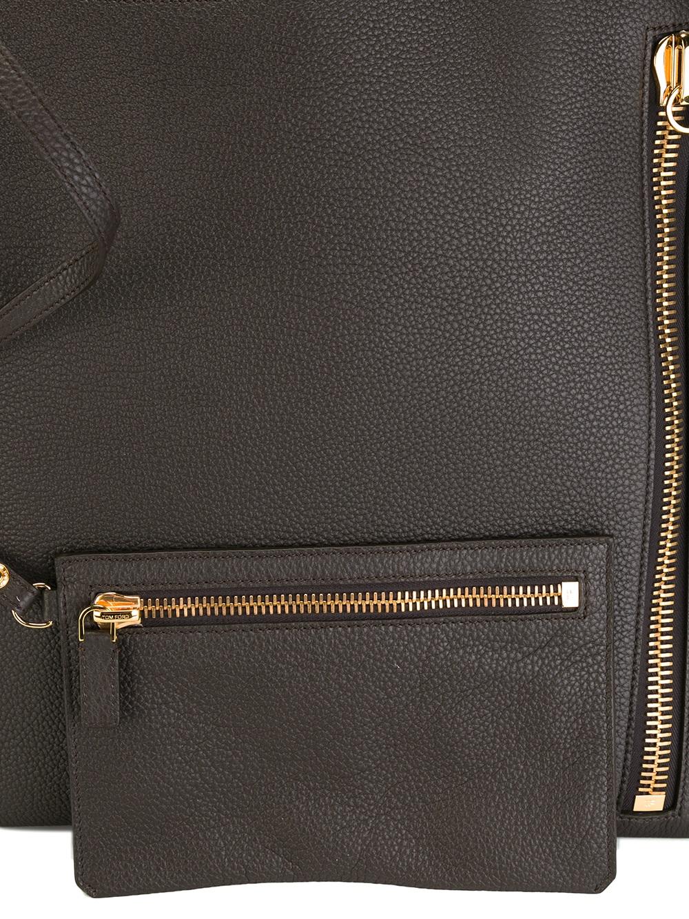 zipped detail tote