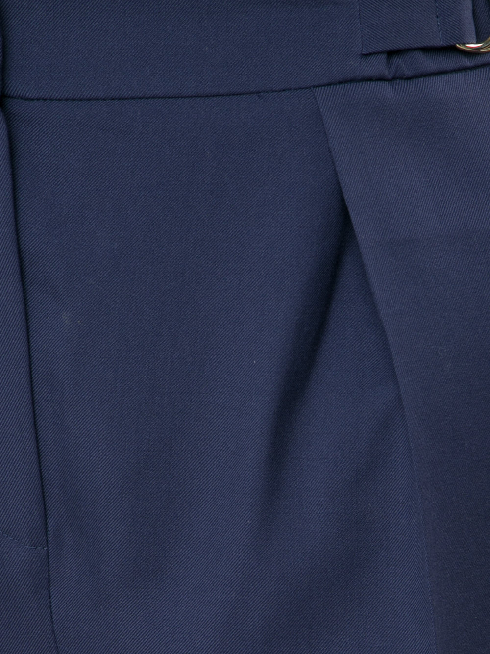 loose-fit cropped trousers