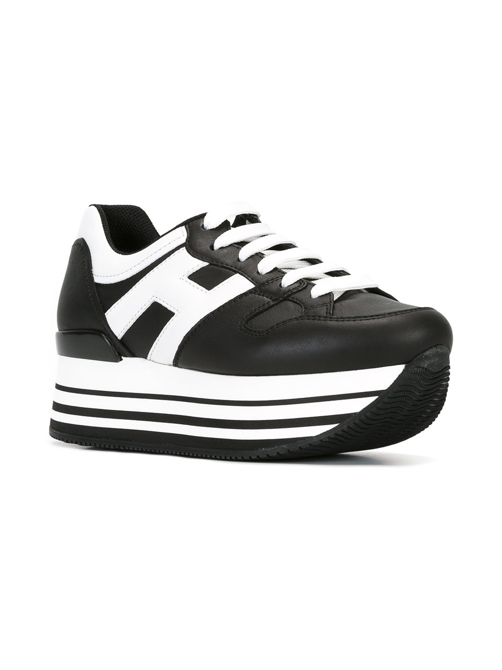 lace up trainers 