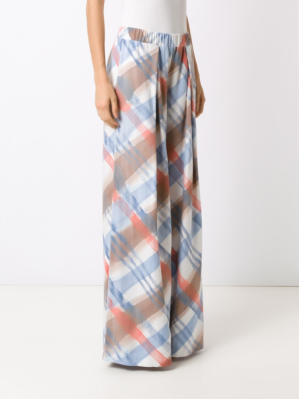 wide leg trousers