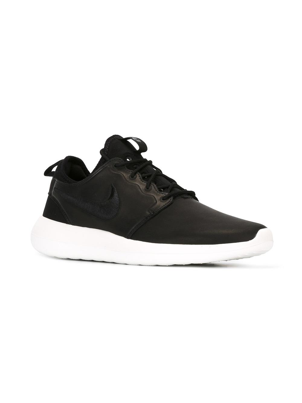 NikeLab 'Roshe Two Leather Premium'运动鞋