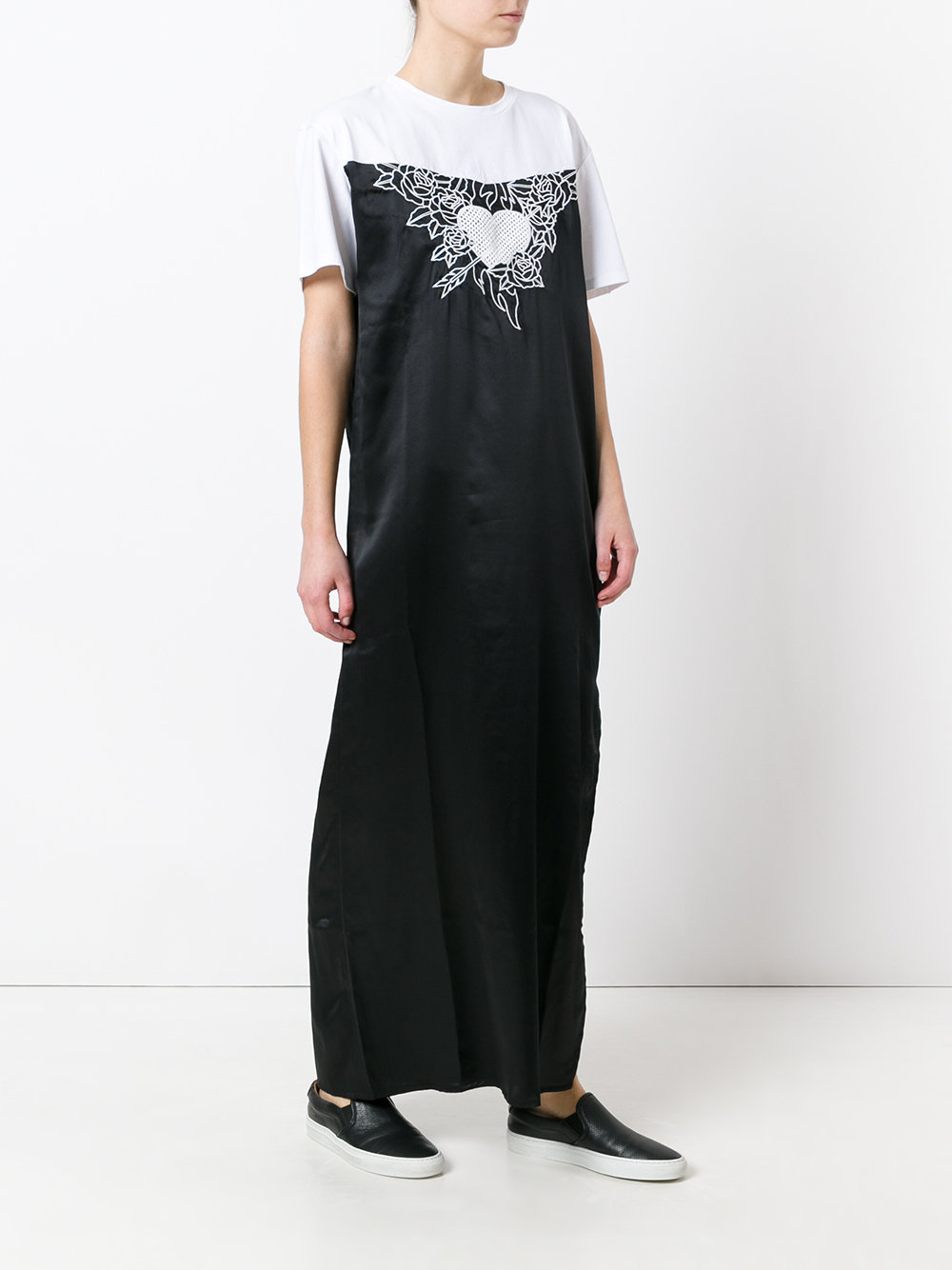 chest embroidery shift dress