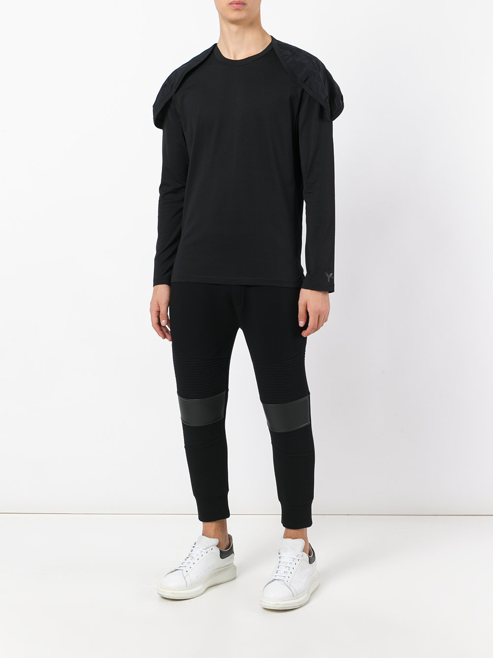 structured shoulder T-shirt
