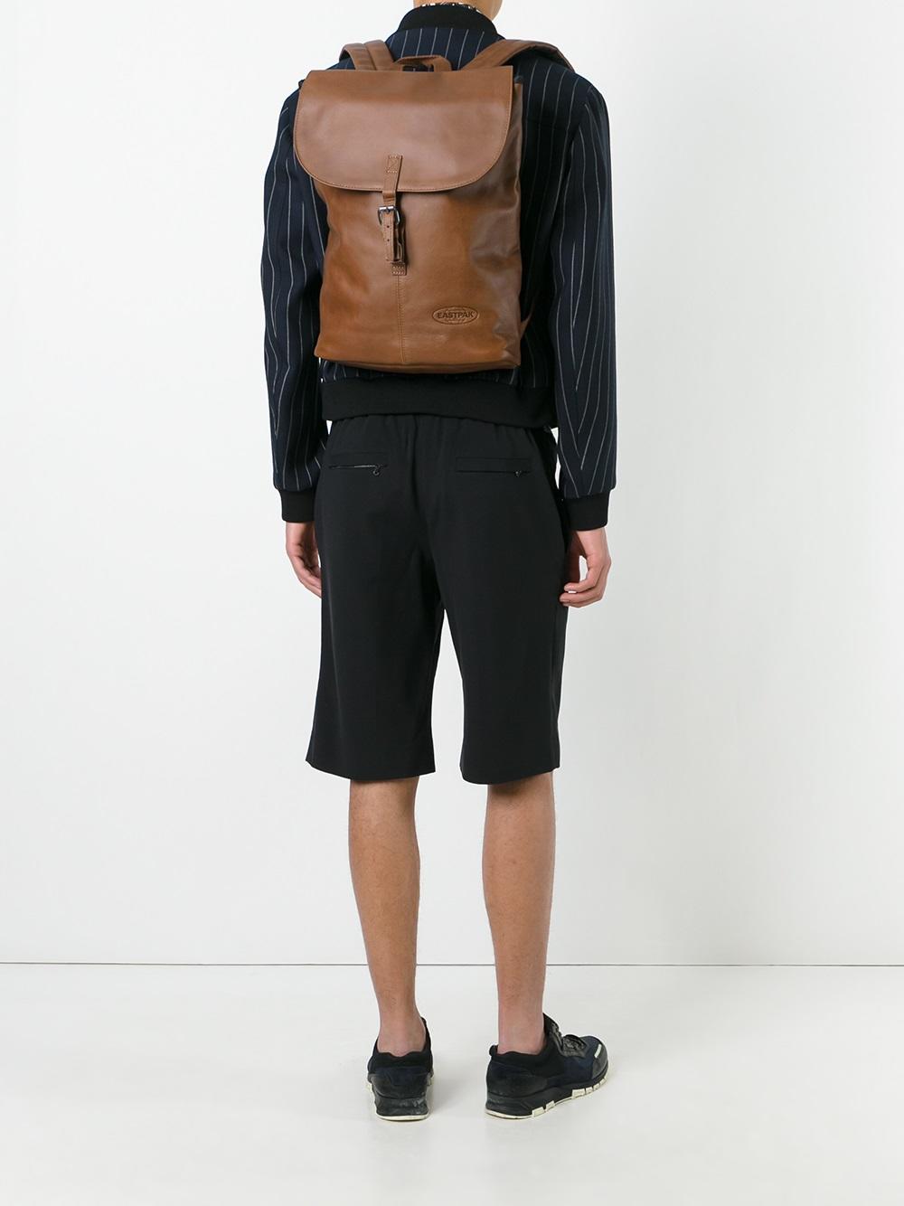 single strap closure backpack